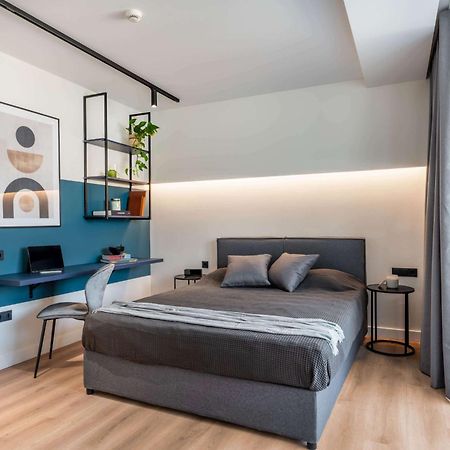 Exceptional Living Lofts By Upstreet Apartment Атина Екстериор снимка